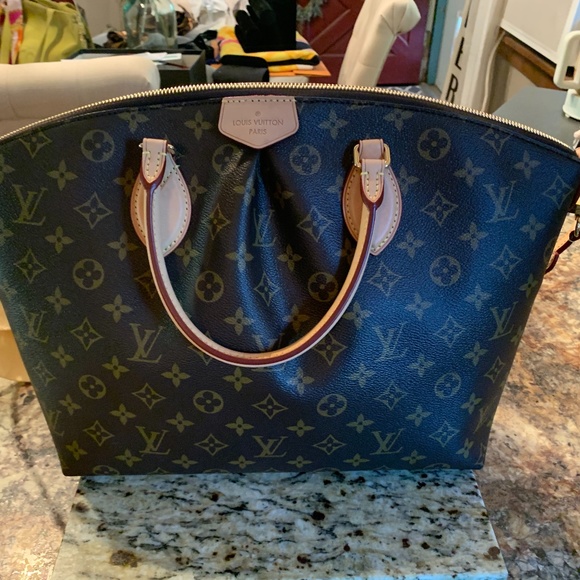 Louis Vuitton Handbags - Authentic Louis Vuitton Boetie MM monogram bag like new